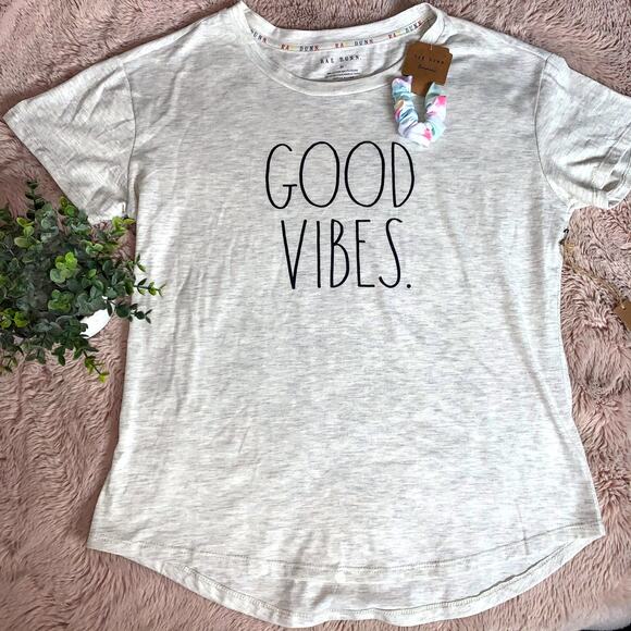 NWT Rae Dunn Good Vibes Short Sleeve Top & Tie Dye Scrunchie Set Medium - Picture 1 of 7